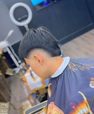 S6 Barbers live background 4